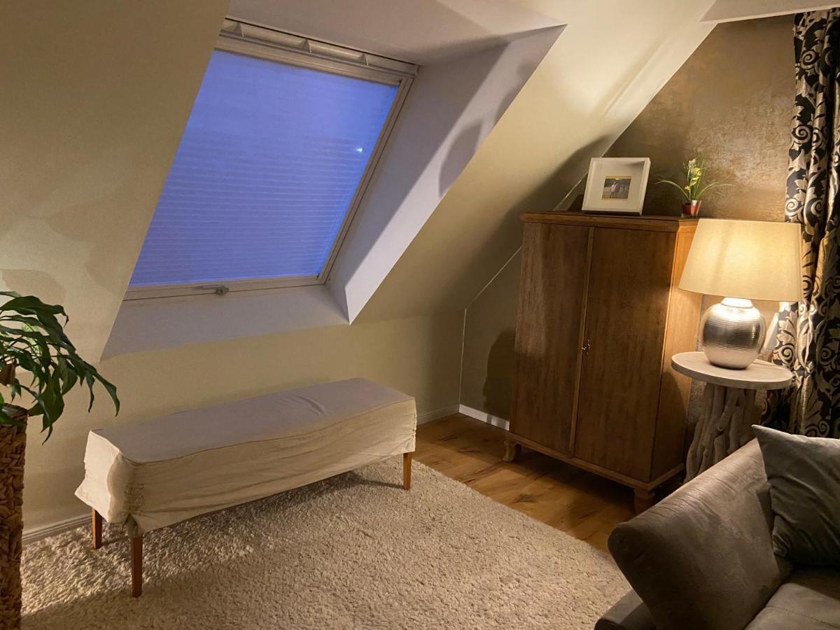 Hoch Hamburg, Ein Traum Unterm Dach Apartment Гистхахт Екстериор снимка