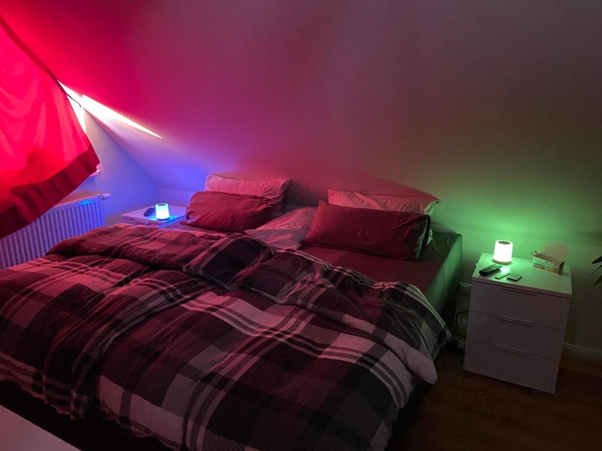 Hoch Hamburg, Ein Traum Unterm Dach Apartment Гистхахт Екстериор снимка